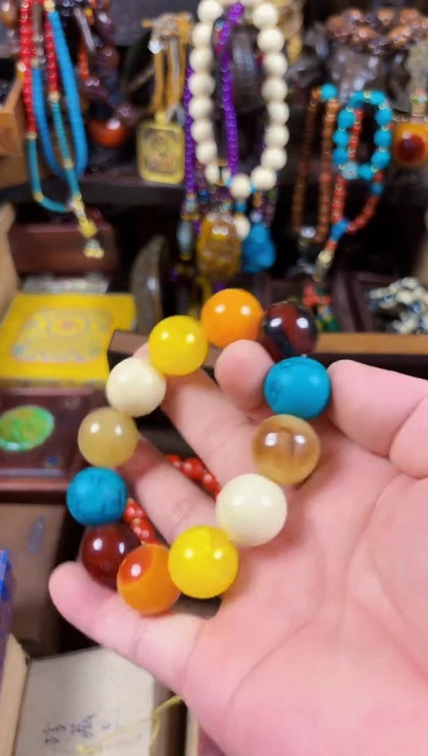 未镶嵌蜜蜡耳饰------------------