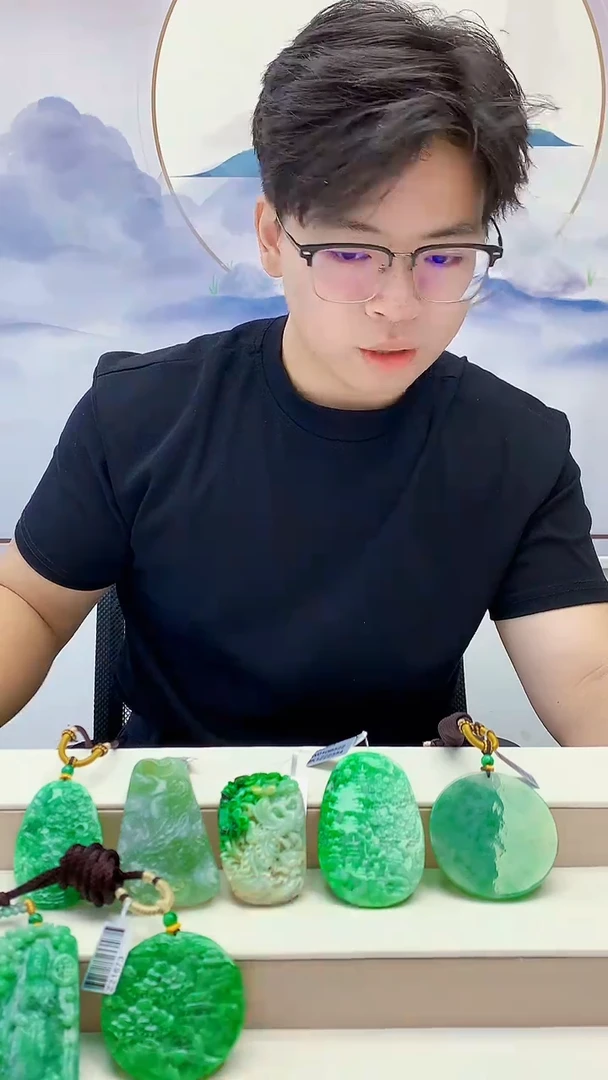 未镶嵌定制翡翠迪***理4688MM-毛货挂件