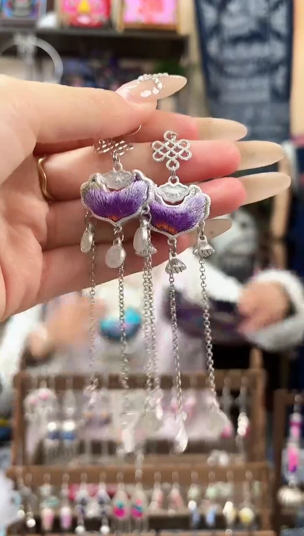 织绣民族风非遗老绣苗银饰品487