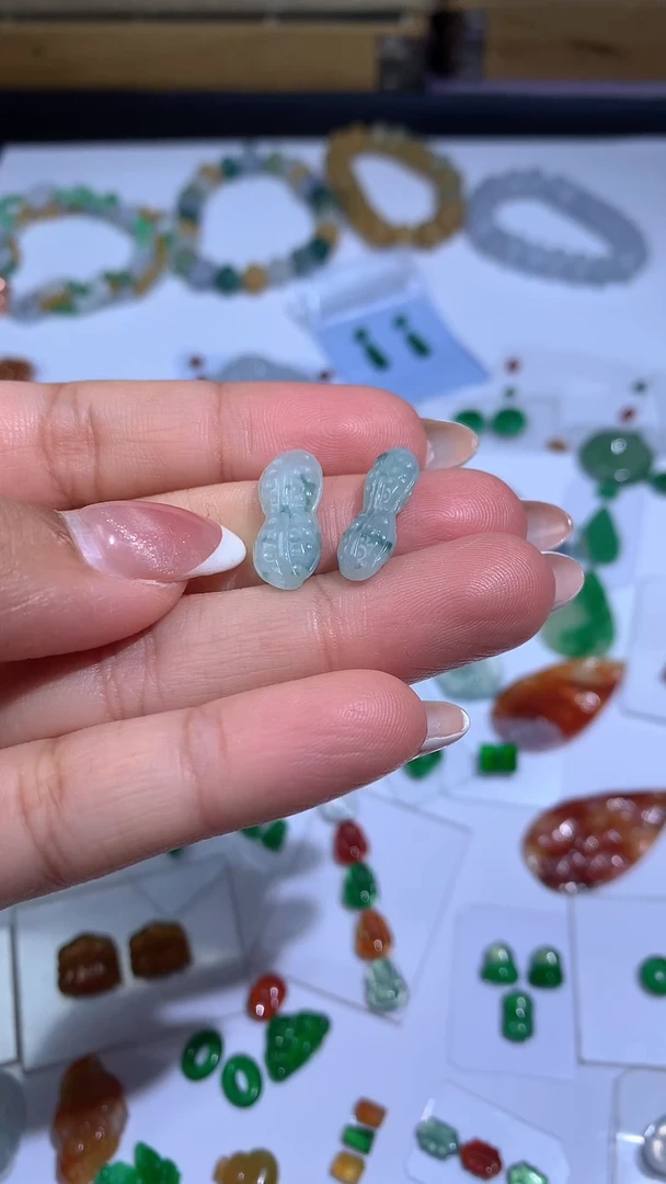 未镶嵌定制翡翠毛货