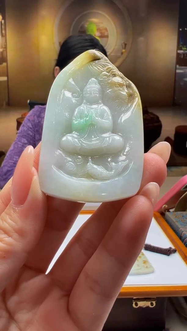 翡翠未镶嵌颈饰G2025-4-18-5