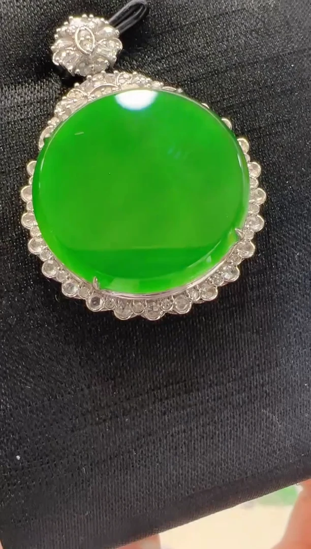 【闪购商品】翡翠吊坠(不含链)18K金镶嵌多样性团购发一件