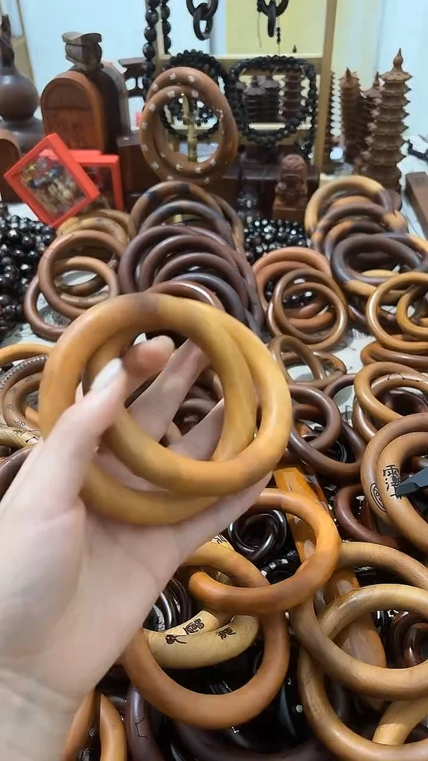 枣木一****箭乾坤圈一物一拍微瑕70