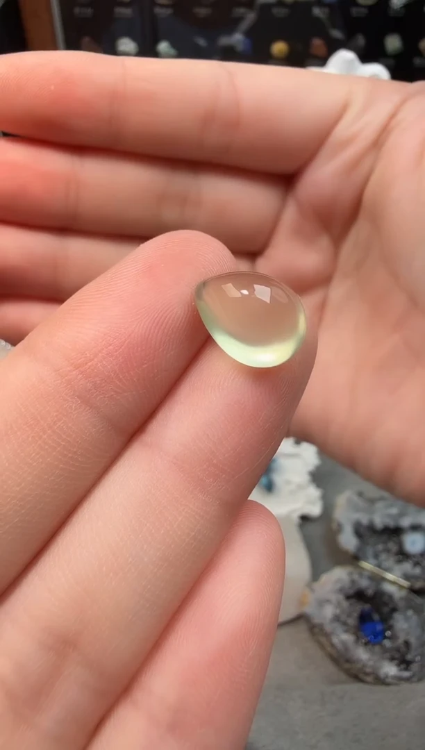 未镶嵌葡萄石裸石6.68CT-A235-1P