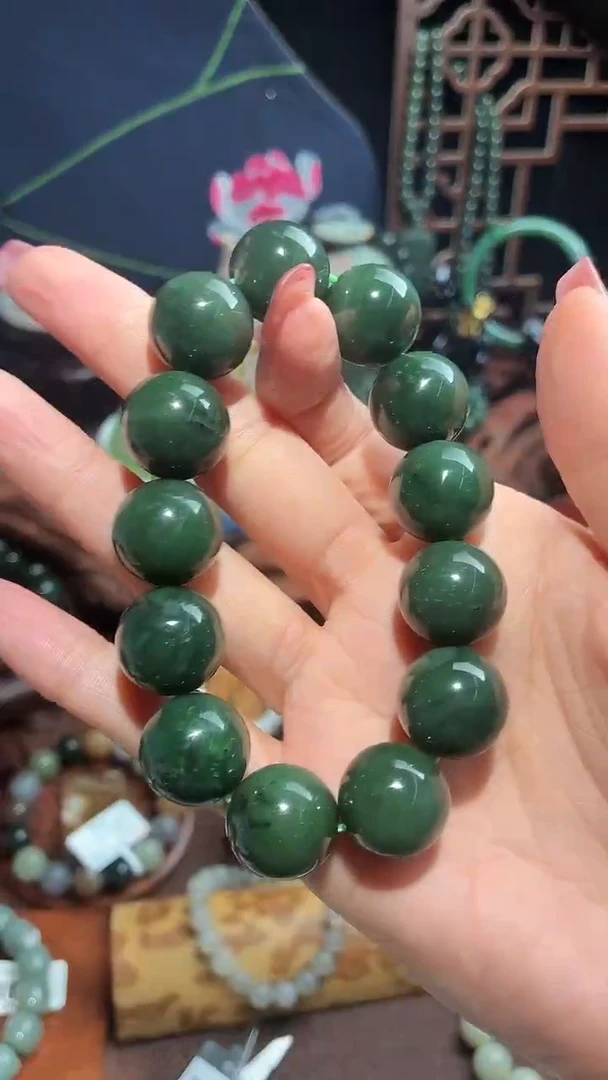 未镶嵌手链和田玉五****鱼006 碧玉16mm