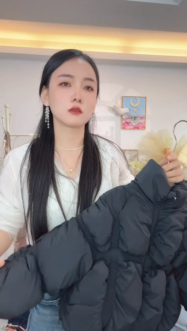 面包羽绒黑色------90