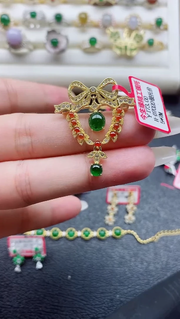 银S925镶嵌戒指翡翠1