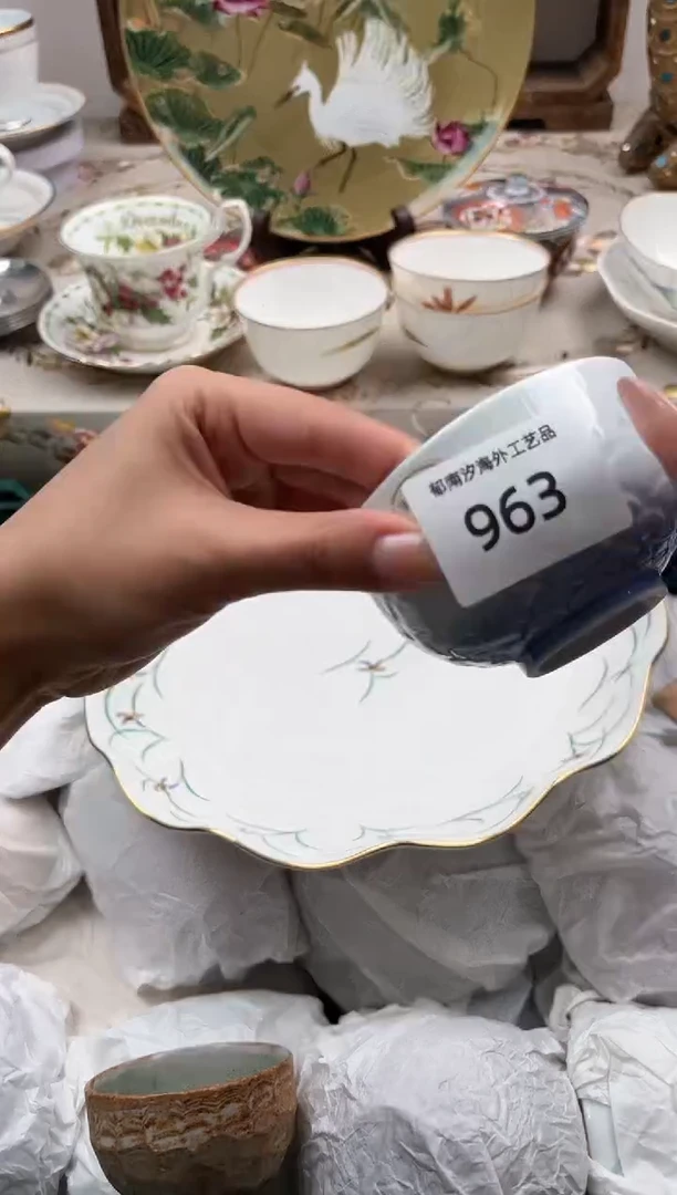 瓷片主***晴L         963