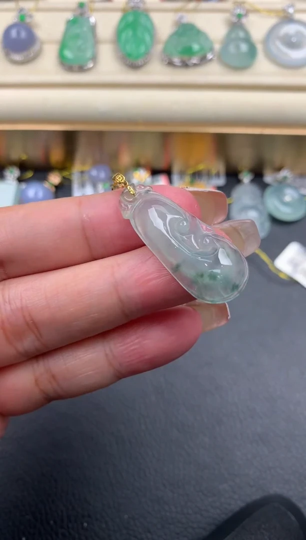 【闪购商品】翡翠颈饰18K金镶嵌Q167