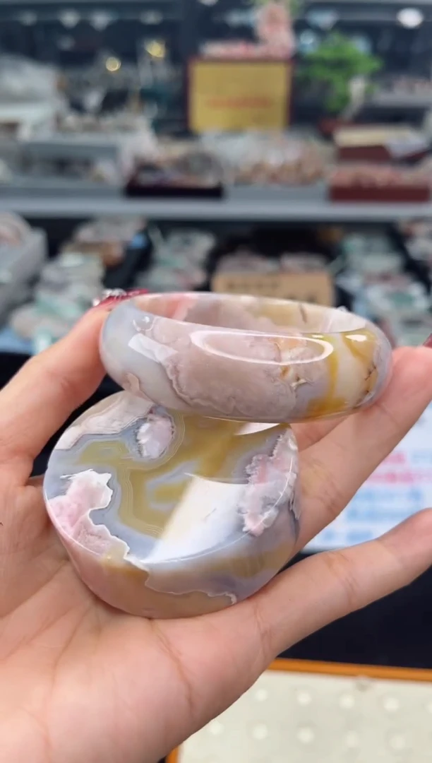 【闪购商品】石英质玉手镯未镶嵌56圈口（不退不换）3680835