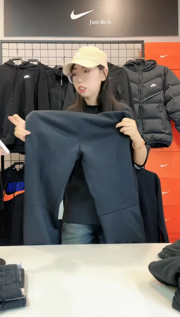 93255 黑加绒束脚长裤 M码 100-115斤  不退换