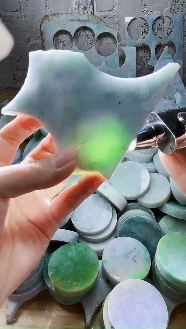 裸石翡翠天然翡翠A货 南 222