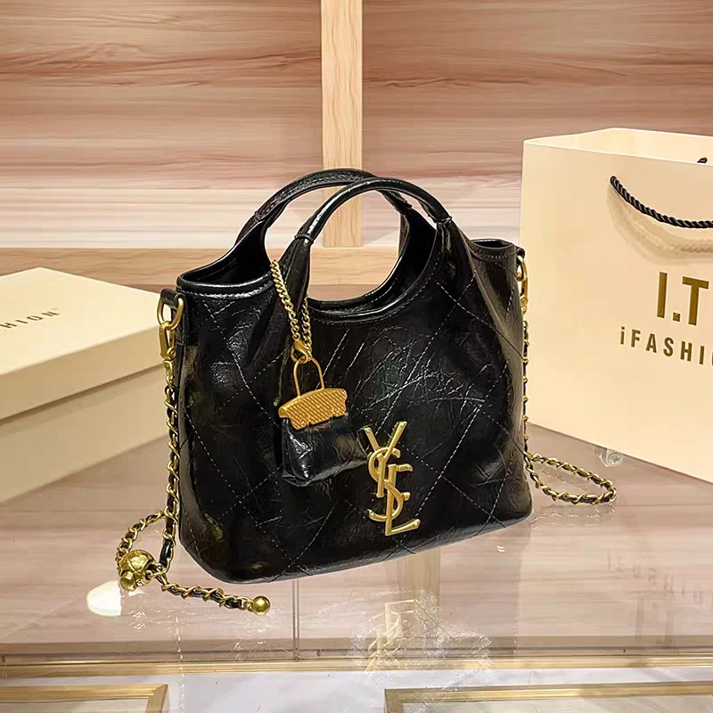 潮流小众气质百搭时尚流行复古爆裂油蜡小银球轻奢女包单肩斜跨包