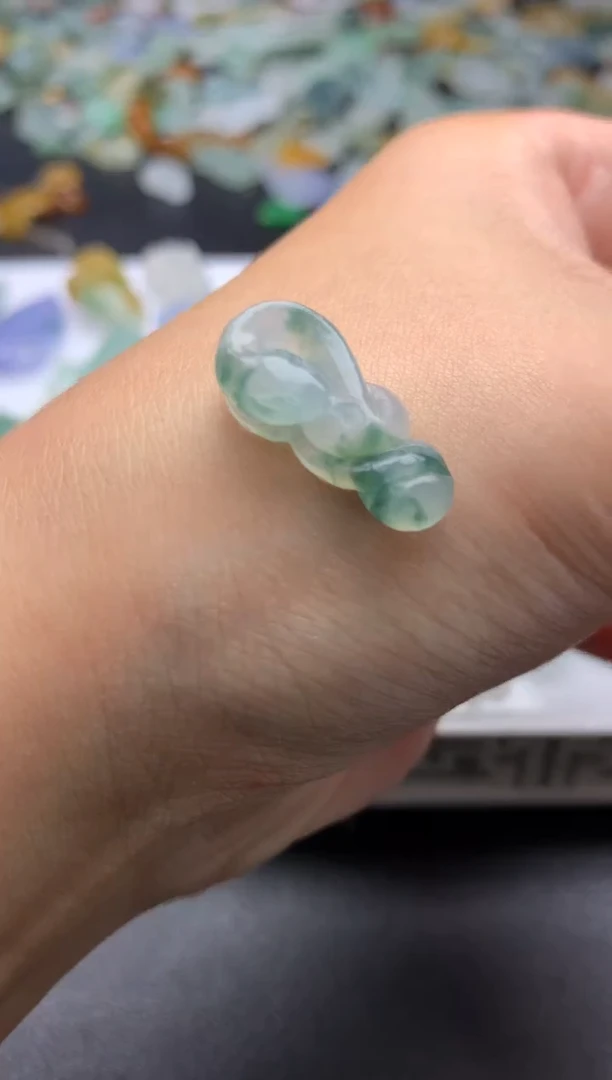 【闪购商品】定制翡翠未镶嵌毛货