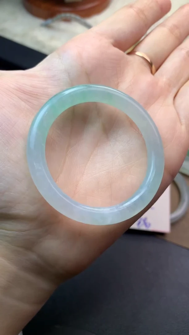 未镶嵌定制翡翠毛货