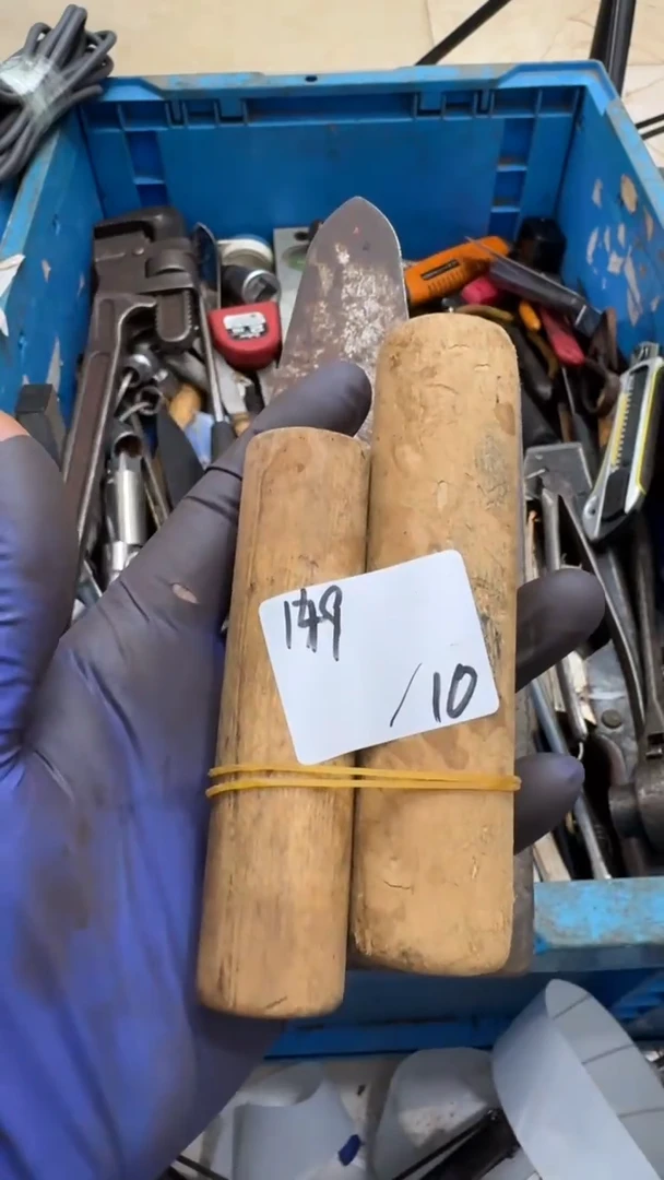 巴****砖家用五金工具一个