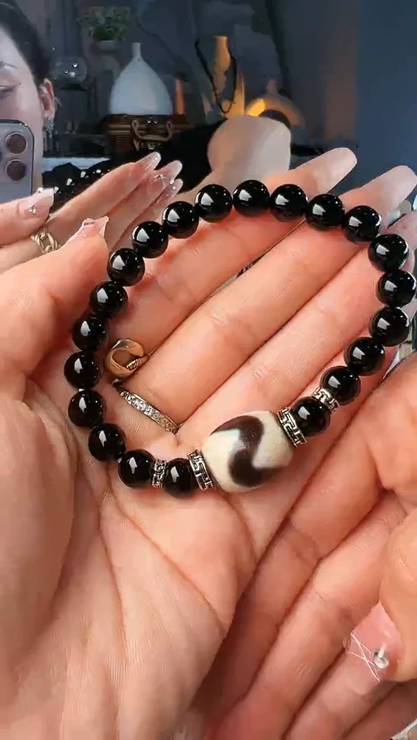 【闪购商品】玛瑙/玉髓颈饰未镶嵌虎牙