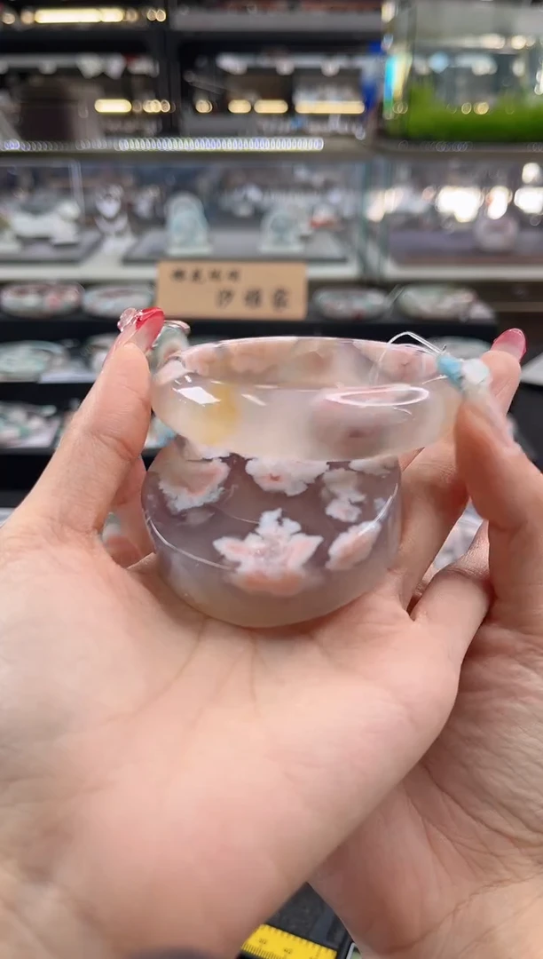 未镶嵌手镯石英质玉六*六圈口（赠品镯心）