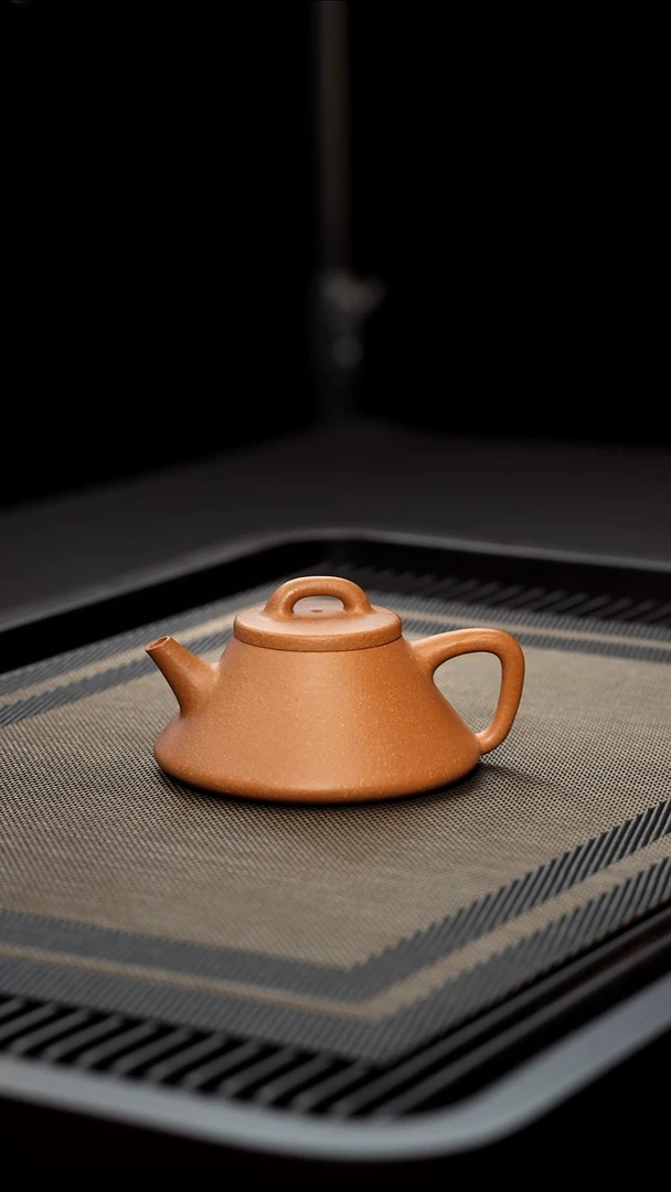 茶壶紫砂半手工段泥纳瓢180cc