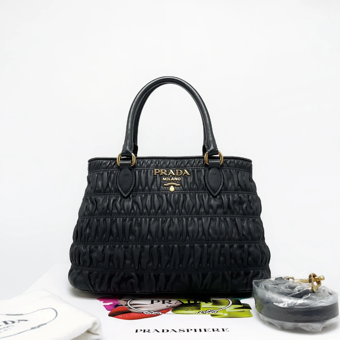 95新 Prada/普拉达 单肩包/C21/375827