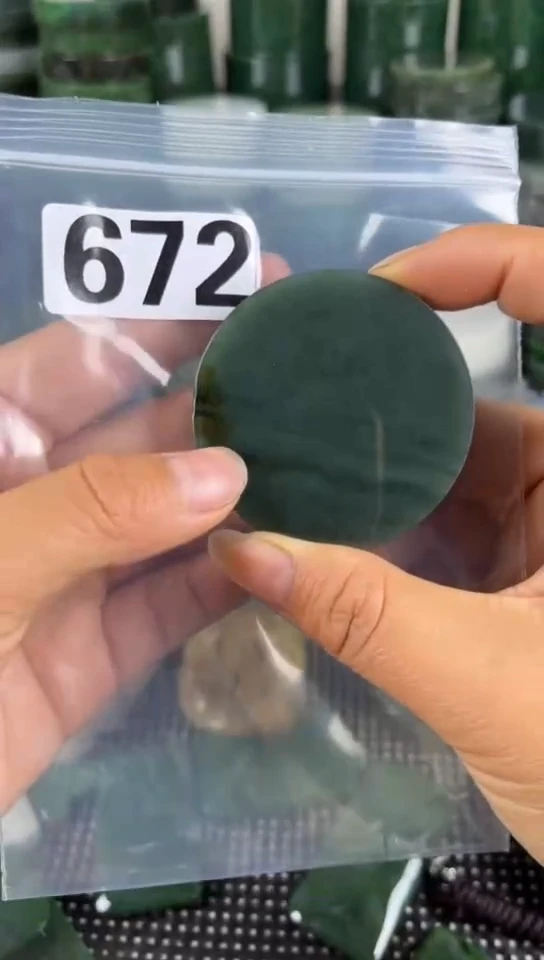 和田玉未镶嵌珠宝半成品镯芯