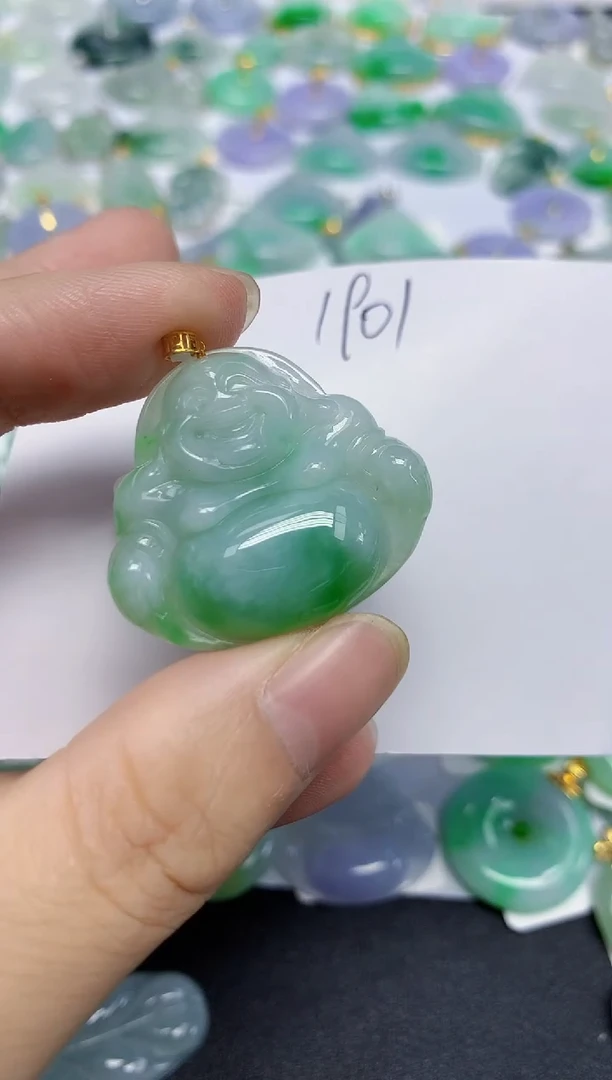 翡翠18K金镶嵌颈饰11111111111