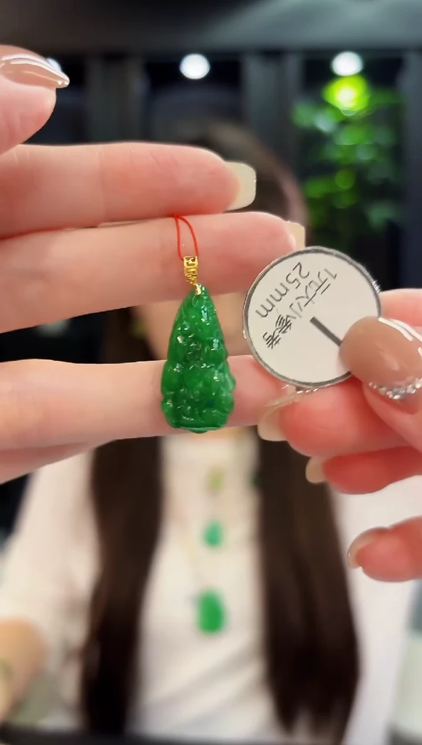 颈饰18K金镶嵌翡翠缅料A货/支持复检/一件