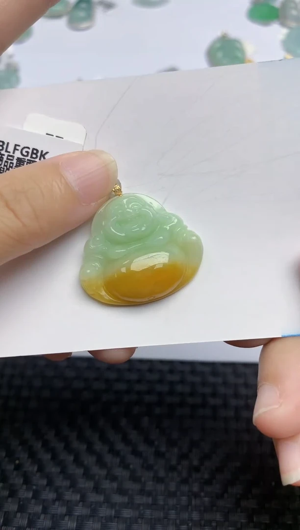 翡翠18K金镶嵌颈饰天然A货翡翠