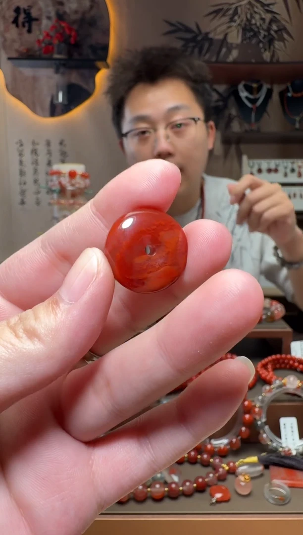 未镶嵌原矿无优化无注胶平安扣南红玛瑙一个