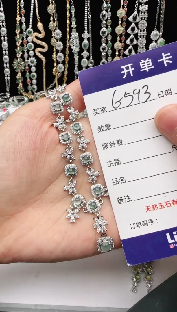 翡翠戒指银S925镶嵌2222