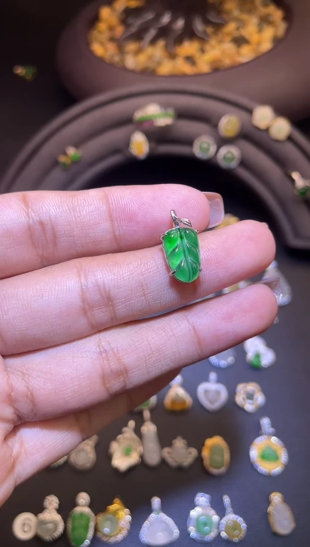 吊坠(不含链)银S925镶嵌翡翠1