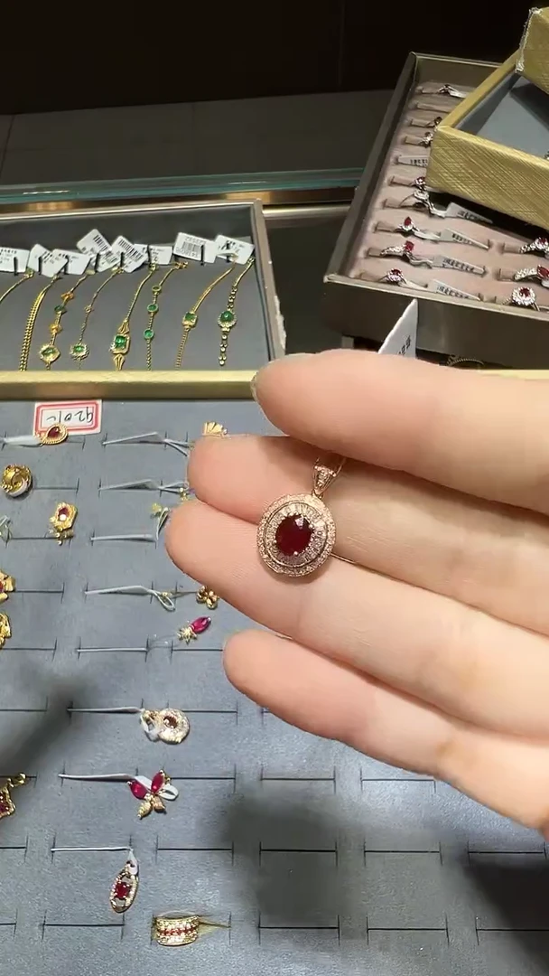 吊坠(不含链)18K金镶嵌红宝石