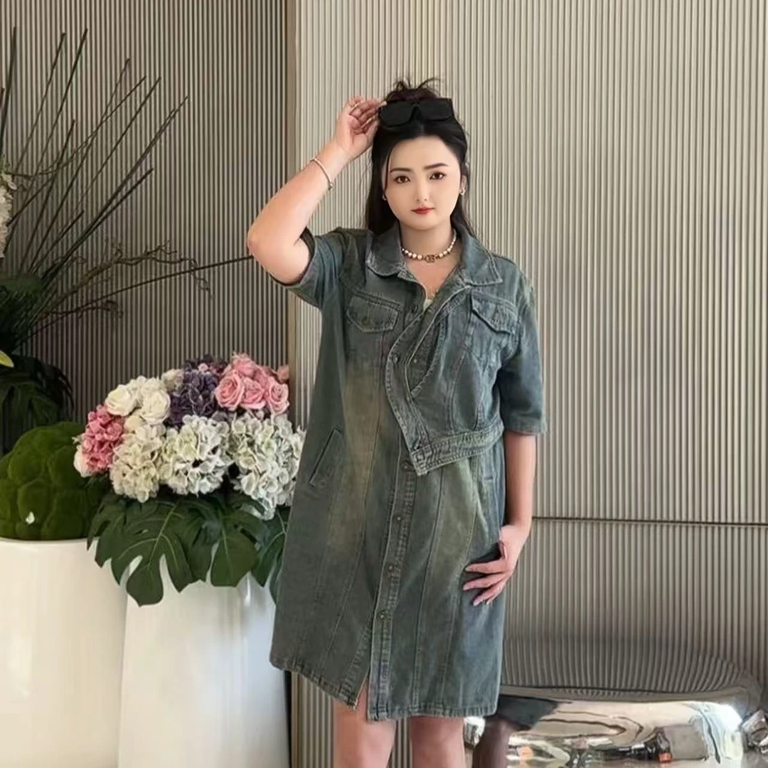 胖乎乎大码女装夏季小众设计感不对称显高复古港风短袖牛仔连衣裙