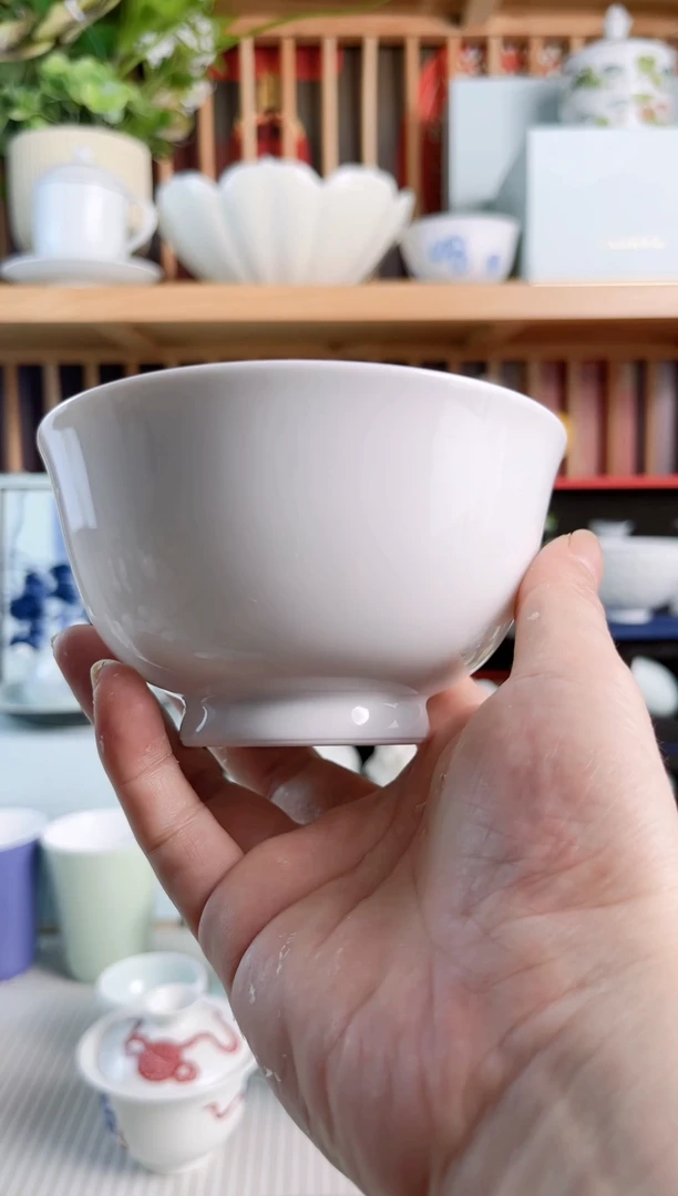碗岁***檐高温白瓷4.5英寸纯白米饭碗