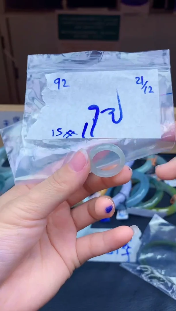 未镶嵌挂件翡翠92毛货需精细抛光挂件多样性拍一发一