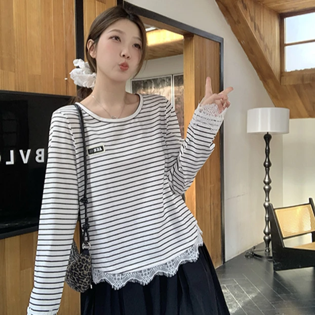 2025春装新款胖mm大码女时尚蕾丝边减龄条纹长袖内搭T恤21227