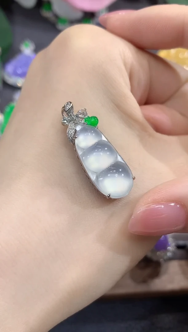 吊坠(不含链)18K金镶嵌翡翠D45翡翠