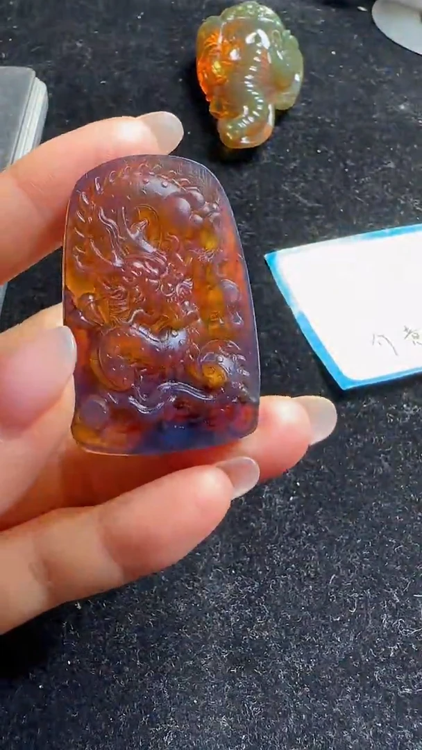 未镶嵌颈饰琥珀85741365