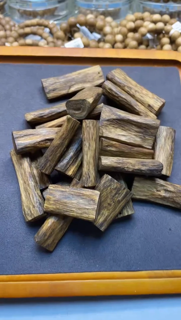 【闪购商品】沉香吊坠棋楠吊坠随型多样性发其一小