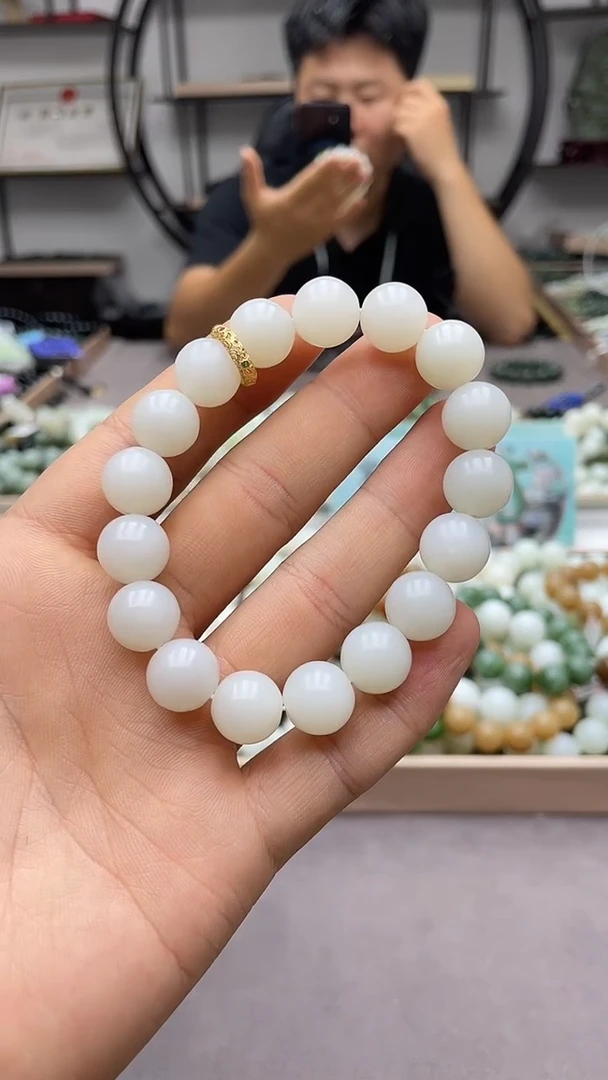 手串未镶嵌和田玉新疆且末米达12