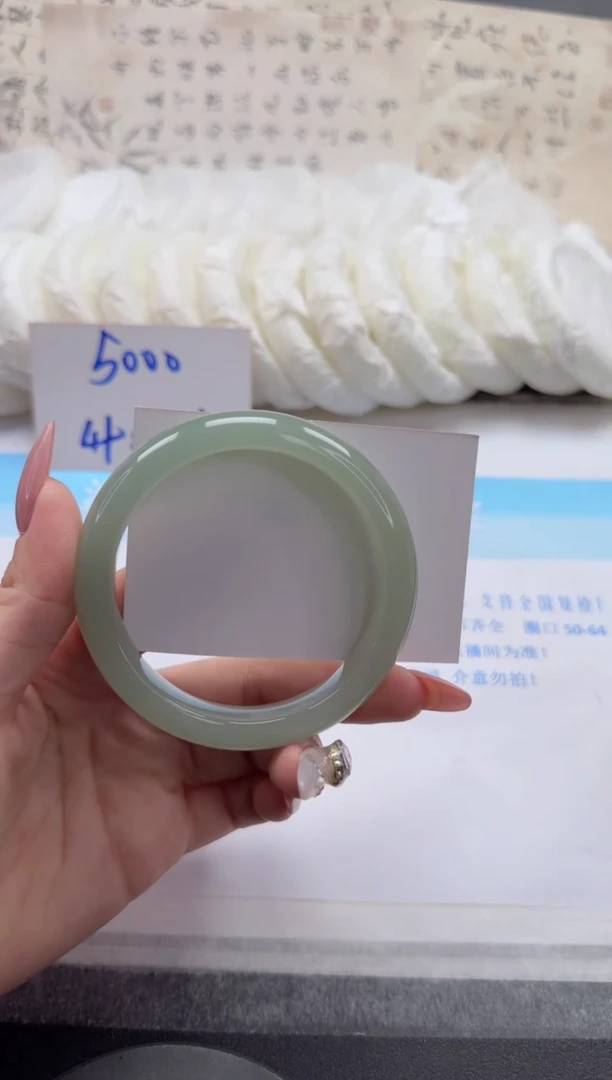 未镶嵌手镯石英质玉86-60.5