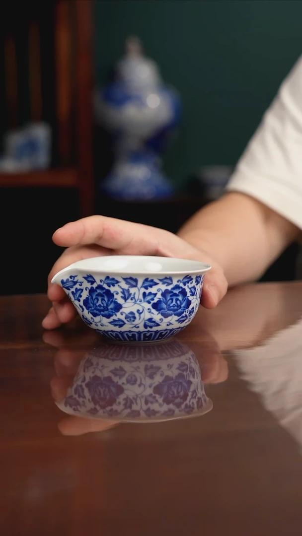 晓月柴窑 缠枝牡丹公道