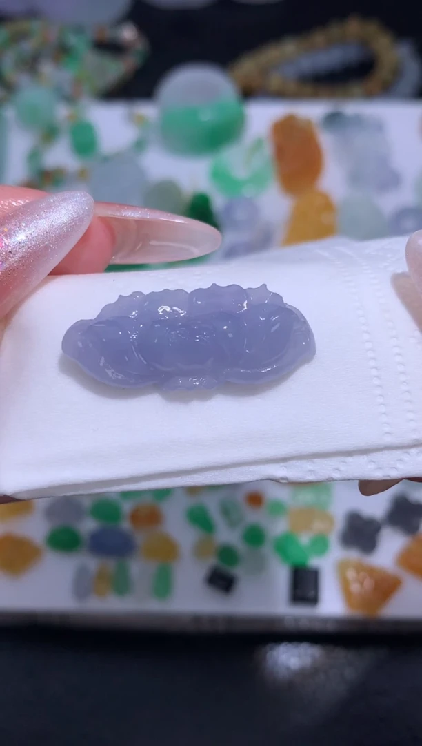 未镶嵌定制翡翠莲花