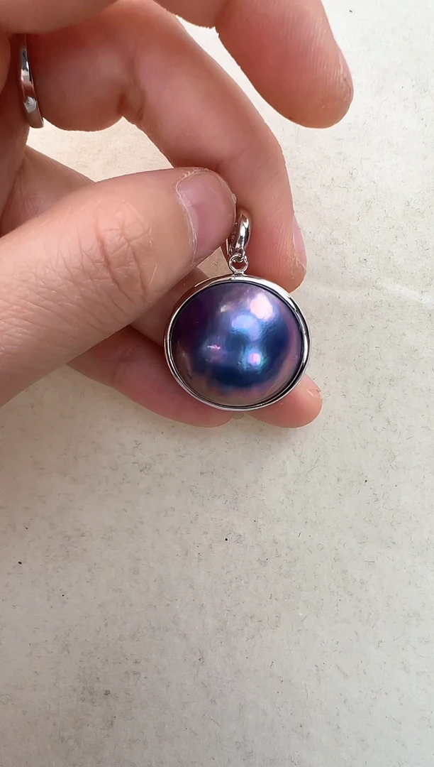 【闪购商品】拼合珍珠（马贝珠）颈饰银S925镶嵌蓝色光板