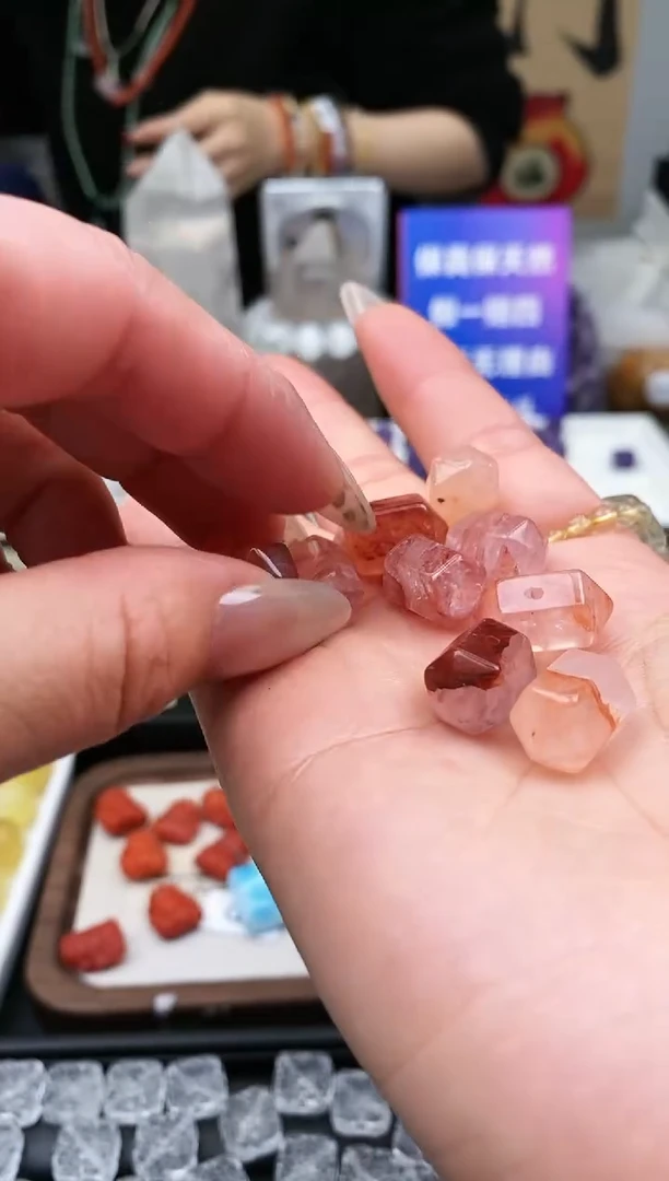 【闪购商品】水晶颈饰未镶嵌40a多样性发其一/2.1/1个