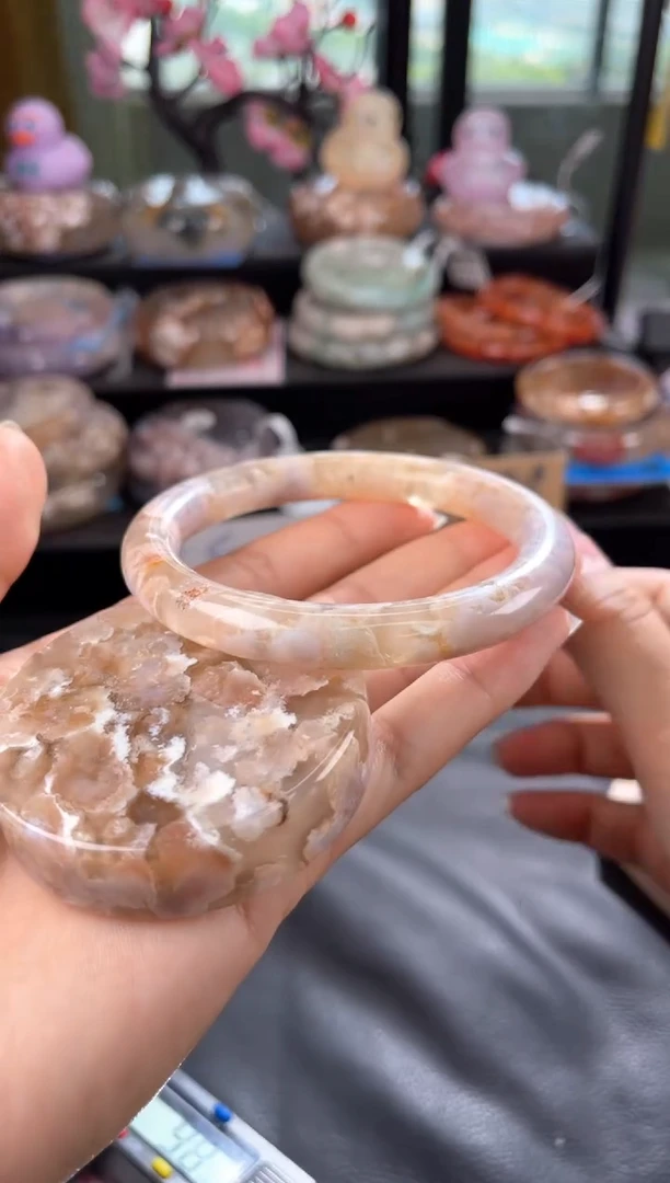 石英质玉手镯未镶嵌60