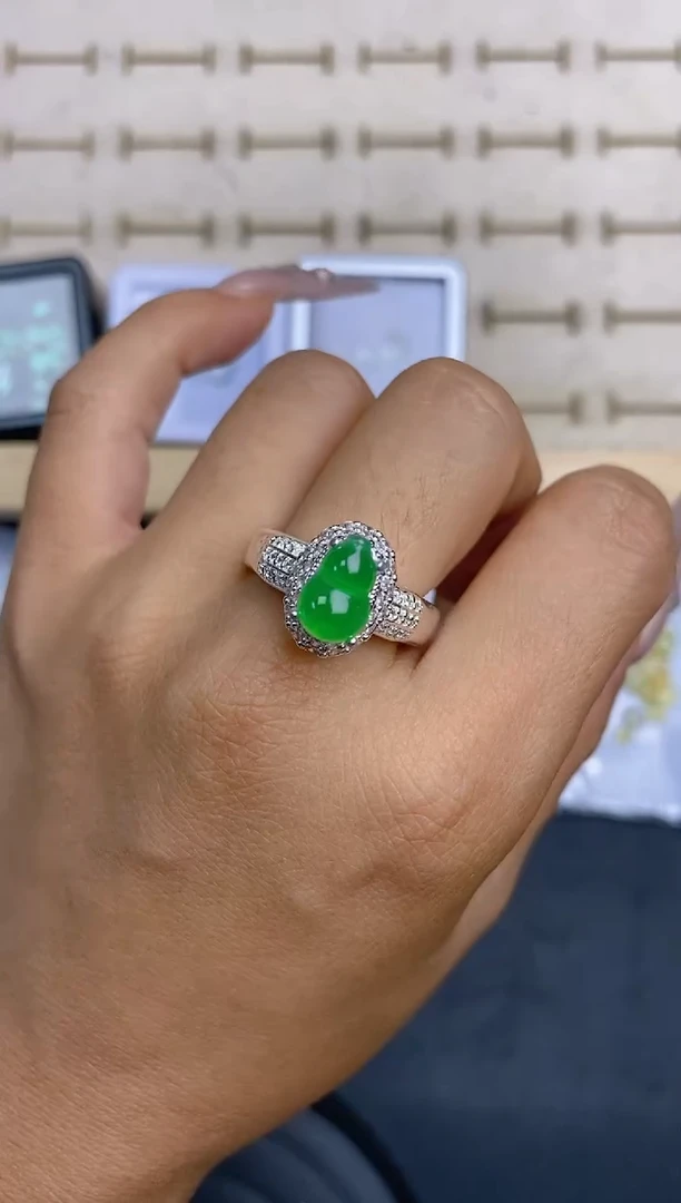 未镶嵌定制翡翠天然翡翠蛋面25