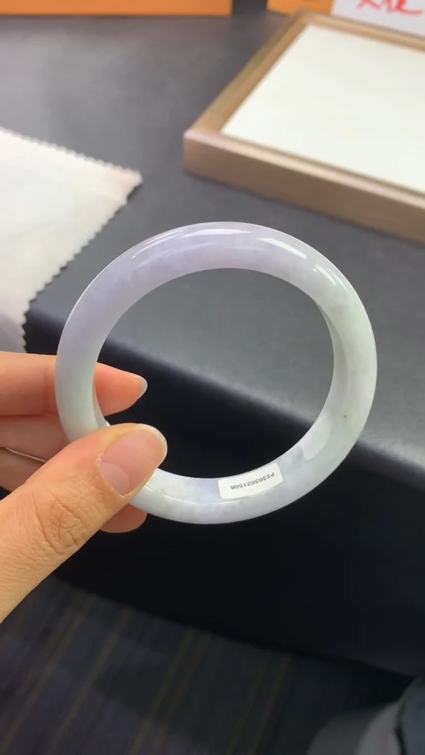 未镶嵌手镯翡翠退货需手镯吊牌标签完好 57.5正圈