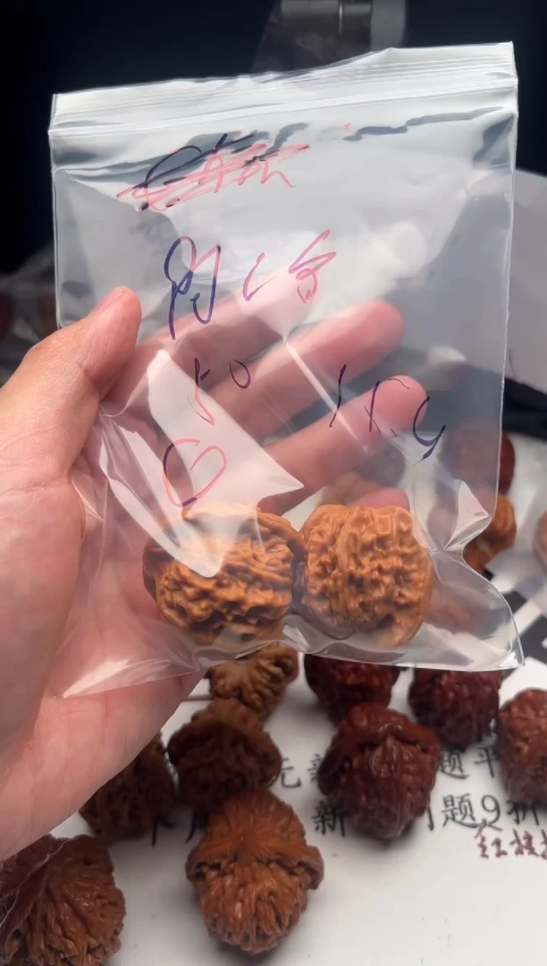 把件桃核-**?核桃