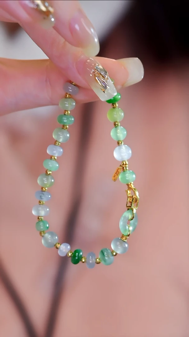 18K金镶嵌手串翡翠13